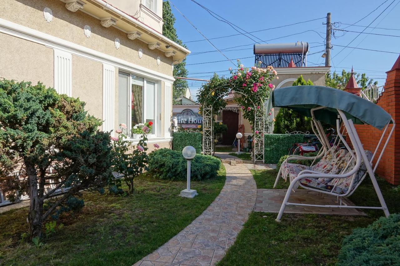 White House Apartments Odessa Exterior foto