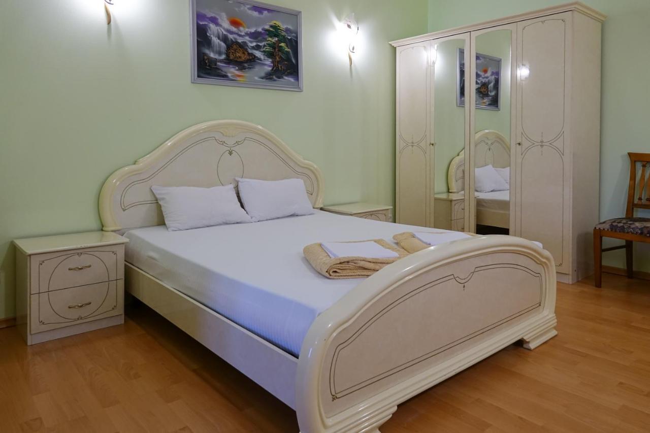 White House Apartments Odessa Exterior foto